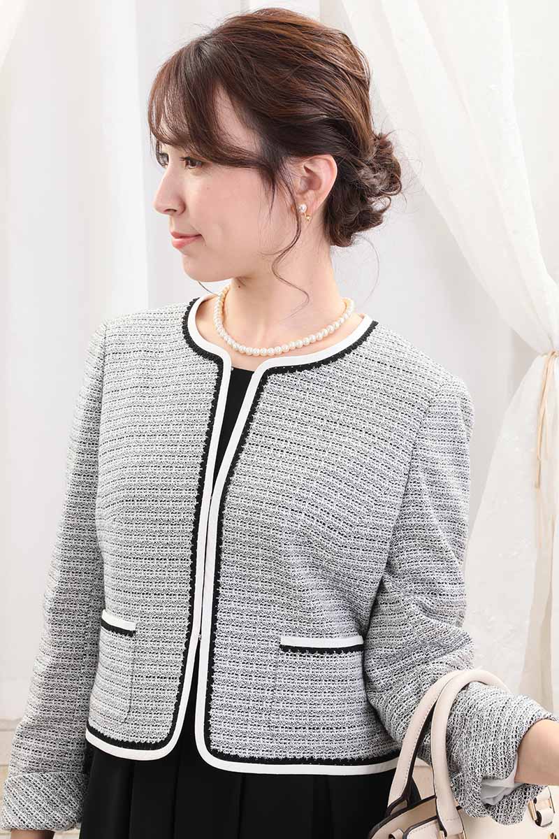 ブラックのクラシックフレアセレモニースーツセット