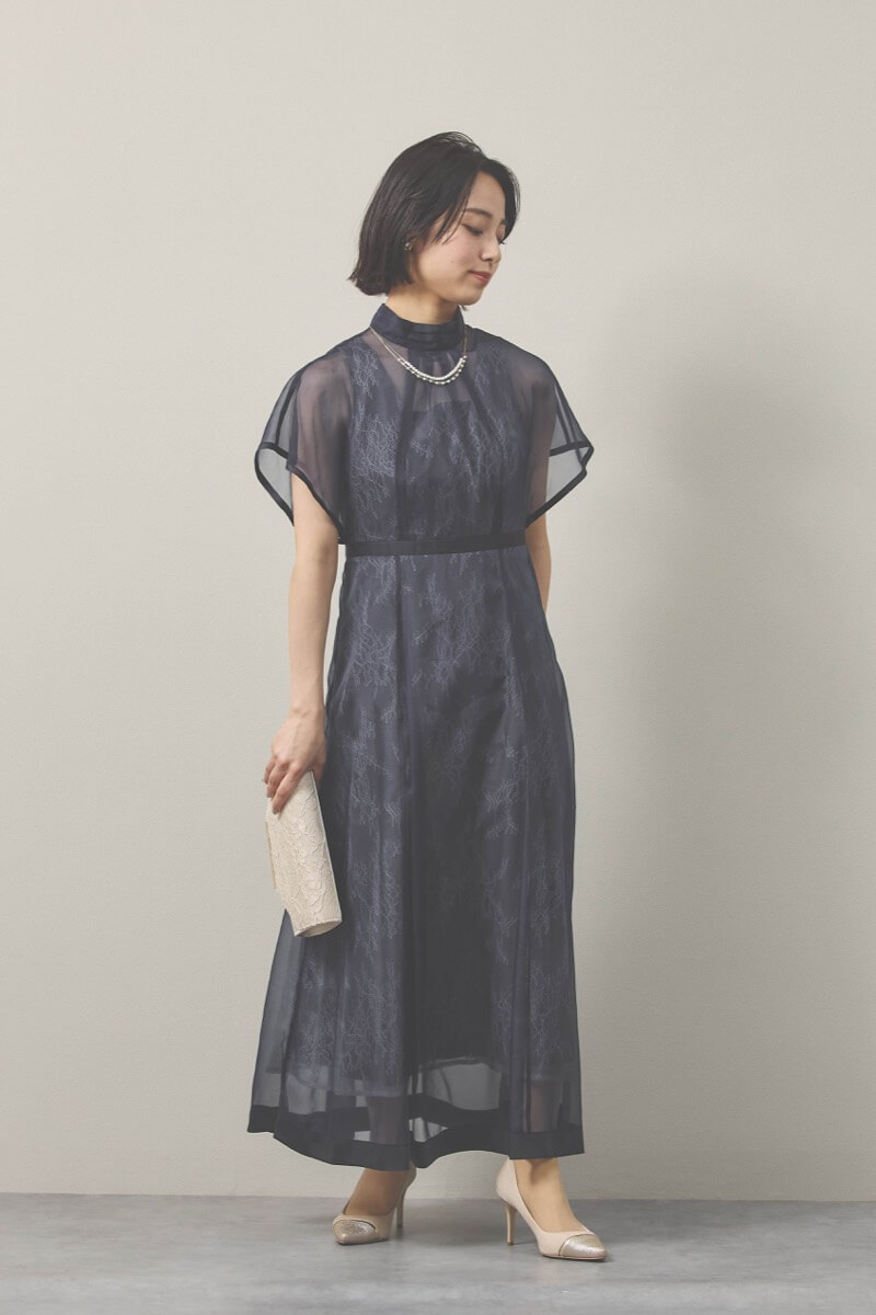 ネイビーのレース×オーガンジーのシアードレス