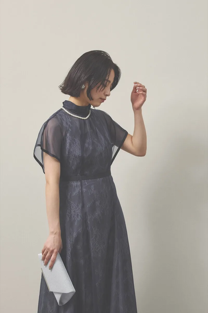 ネイビーのレース×オーガンジーのシアードレス