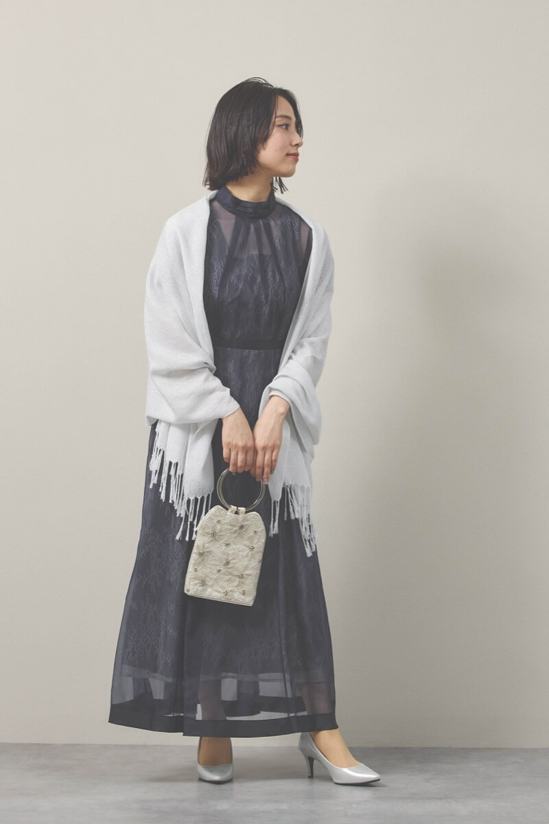 ネイビーのレース×オーガンジーのシアードレス