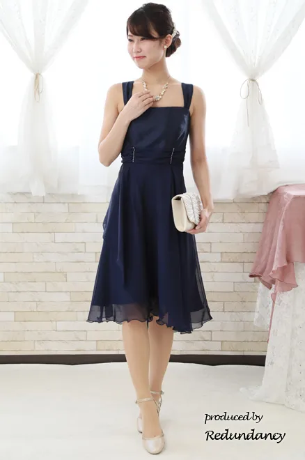 ネイビーのスクエアネックシフォンドレス