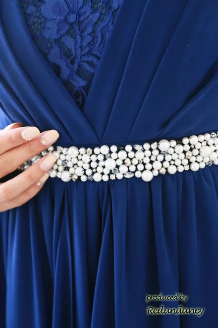 ロイヤルブルーのウエストビジューラッフルドレスコーディネートセット