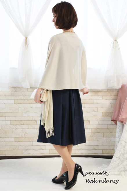 ネイビーのウエスト刺繍入りシャンタンドレスコーディネートセット