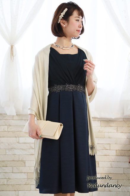 ネイビーのウエスト刺繍入りシャンタンドレスコーディネートセット