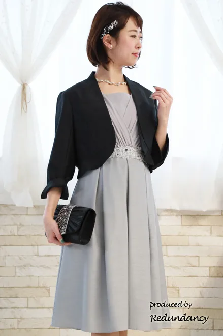 シルバーのウエスト刺繍入りシャンタンドレスコーディネートセット