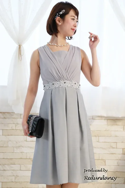 シルバーのウエスト刺繍入りシャンタンドレスコーディネートセット