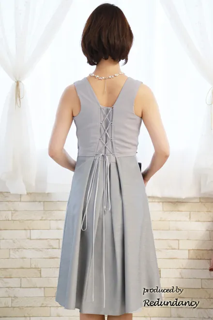 シルバーのウエスト刺繍入りシャンタンドレスコーディネートセット