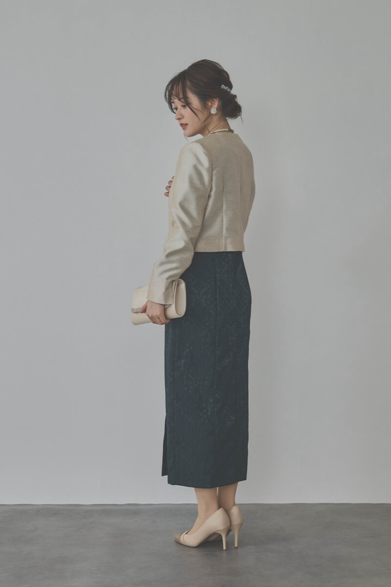 グリーンのジャガードタイトラインドレス