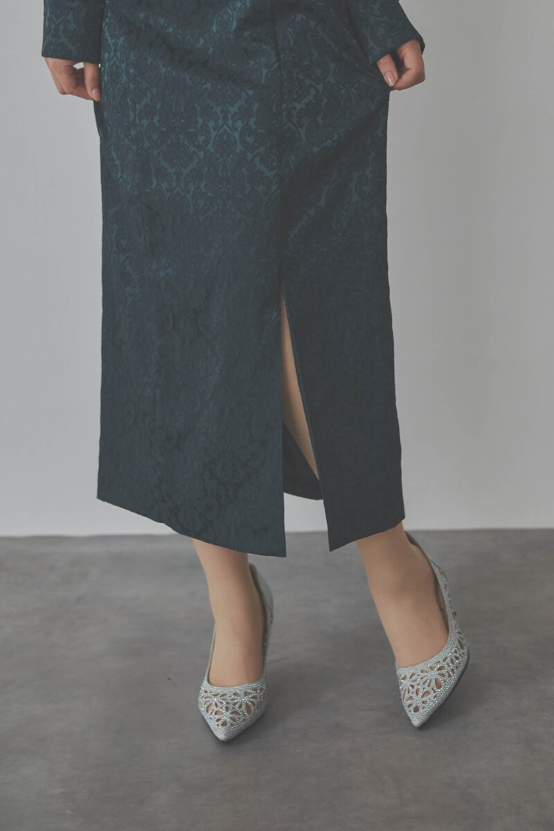 グリーンのジャガードタイトラインドレス