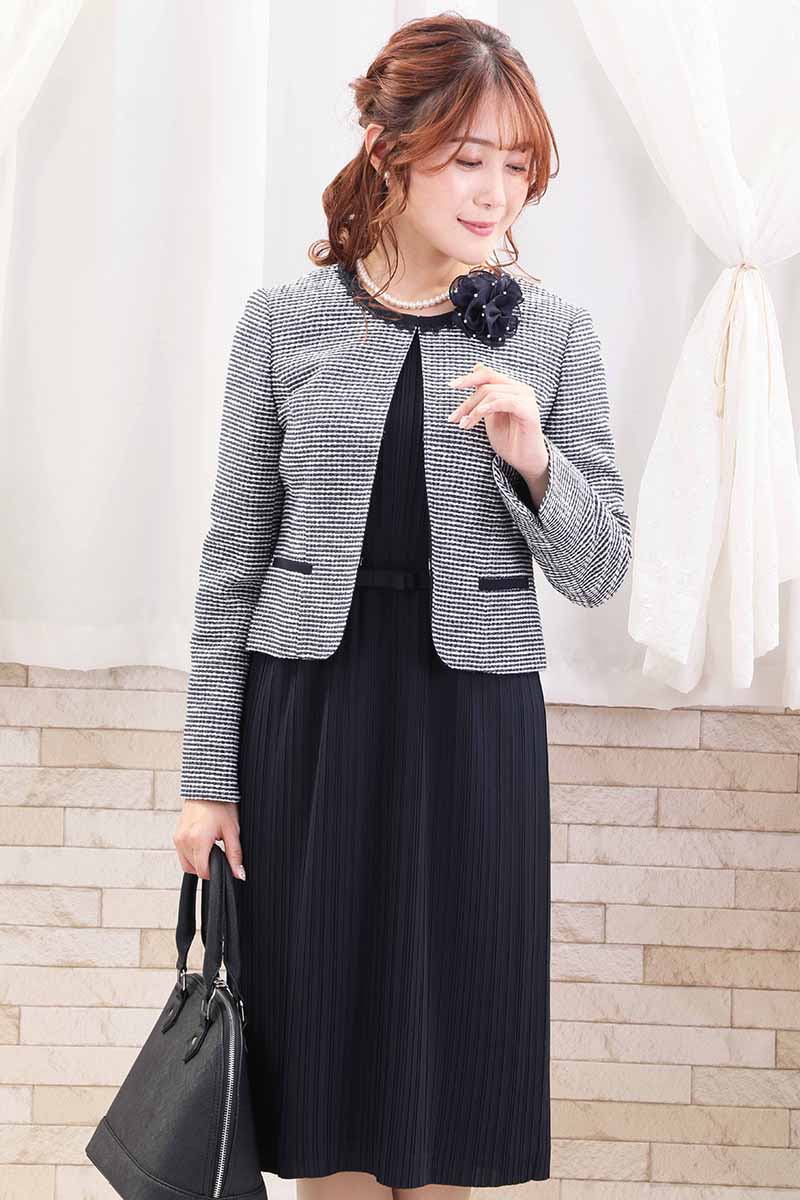 ネイビーのクラシックプリーツセレモニースーツセット