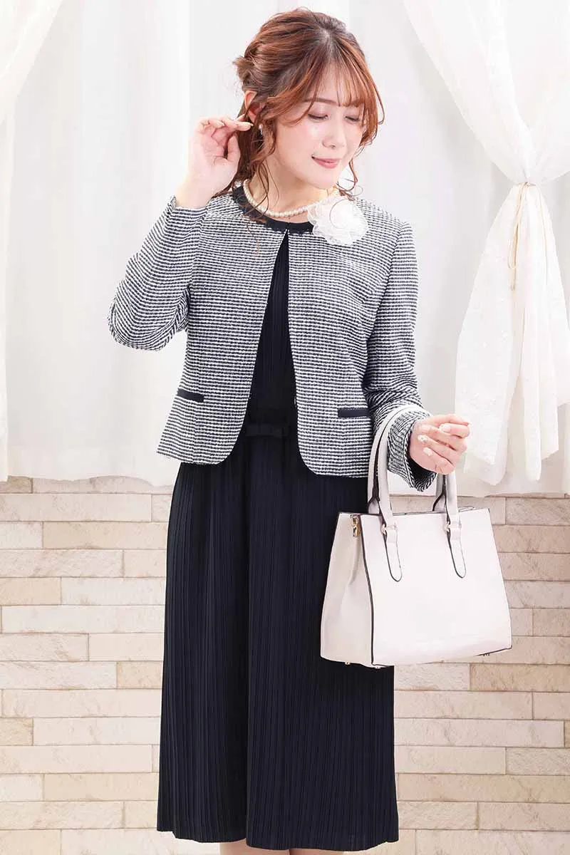 ネイビーのクラシックプリーツセレモニースーツセット