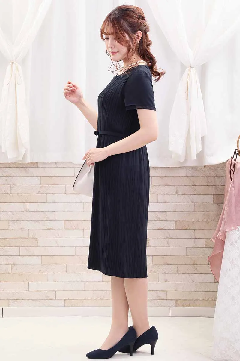 ネイビーのクラシックプリーツセレモニースーツセット