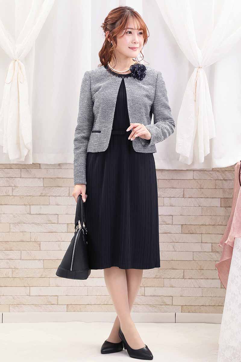 ネイビーのクラシックプリーツセレモニースーツセット