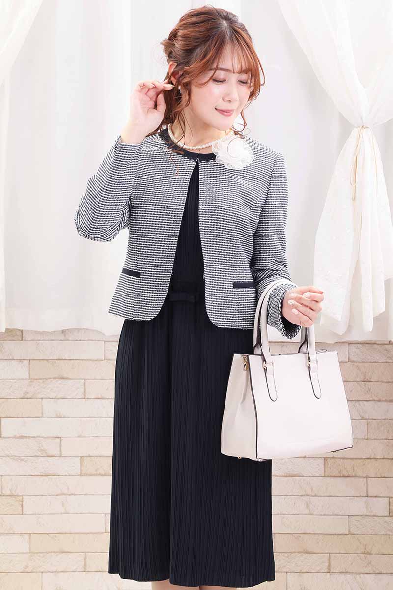 ネイビーのクラシックプリーツセレモニースーツセット