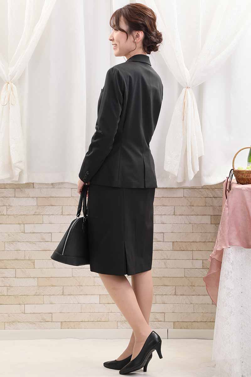 ブラックのシフォンブラウスコンビセレモニースーツセット