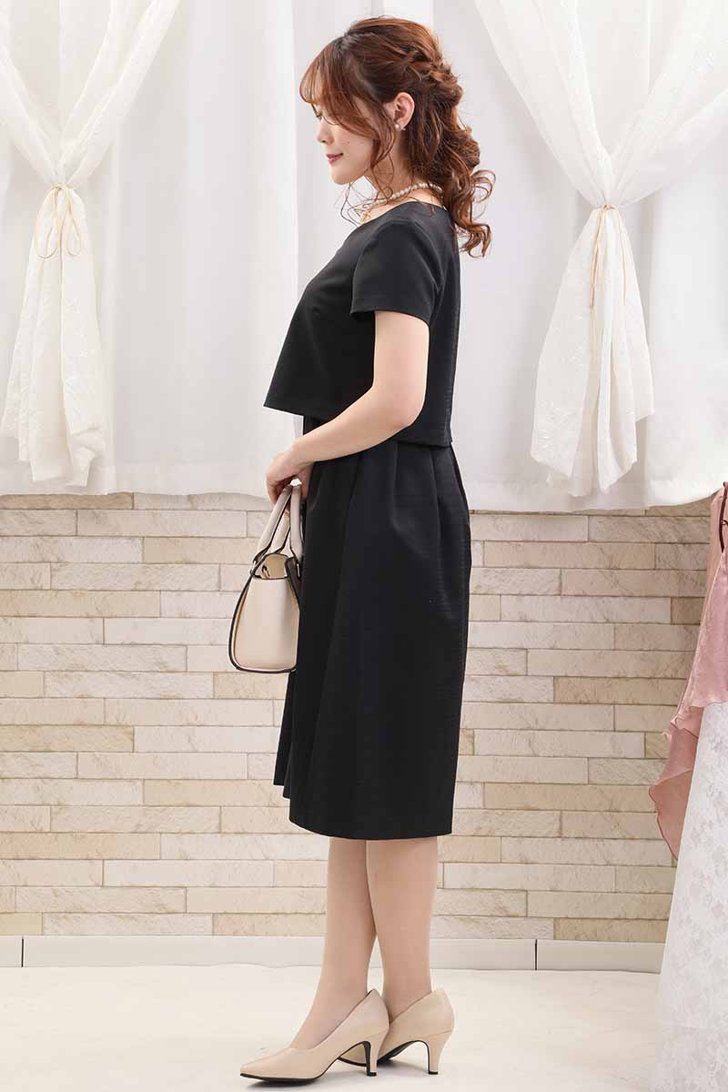 ネイビーのハートネックフレアセレモニースーツセット