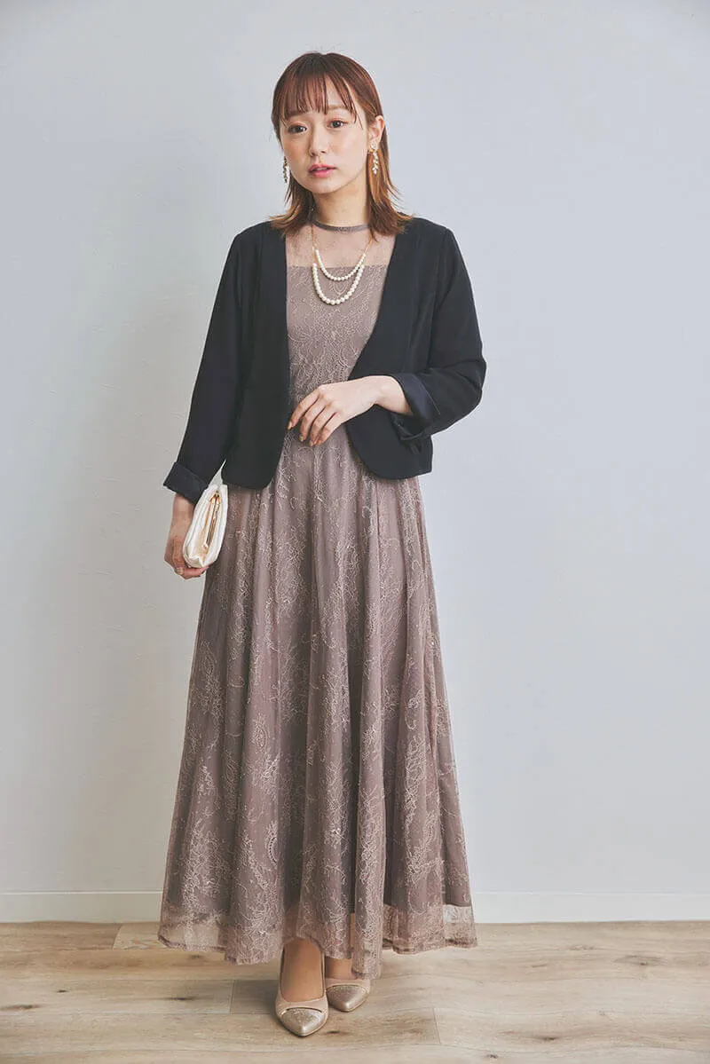 ブラウンのロングレースガウンドレス