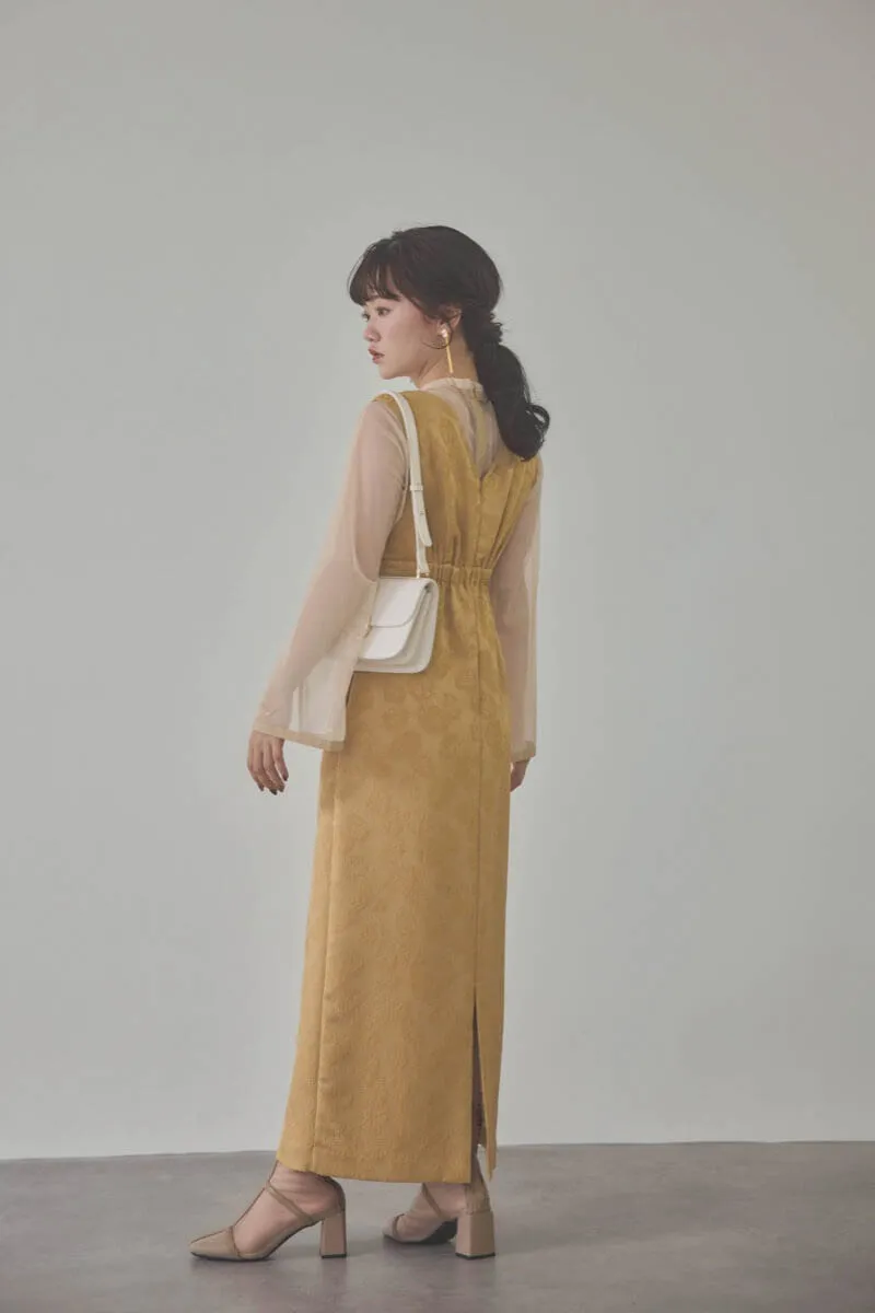 イエローのチュールインナー付きVネックドレス