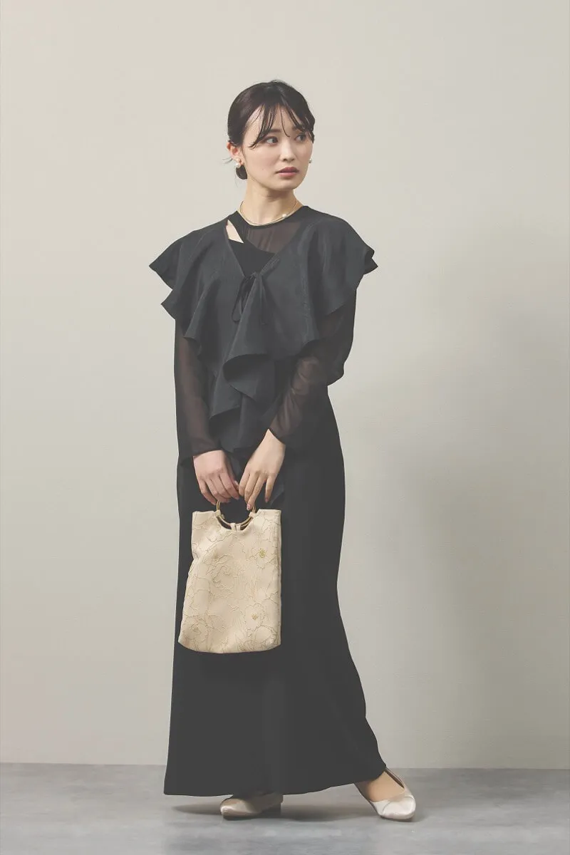 ベージュのフラワークロッキーバッグ