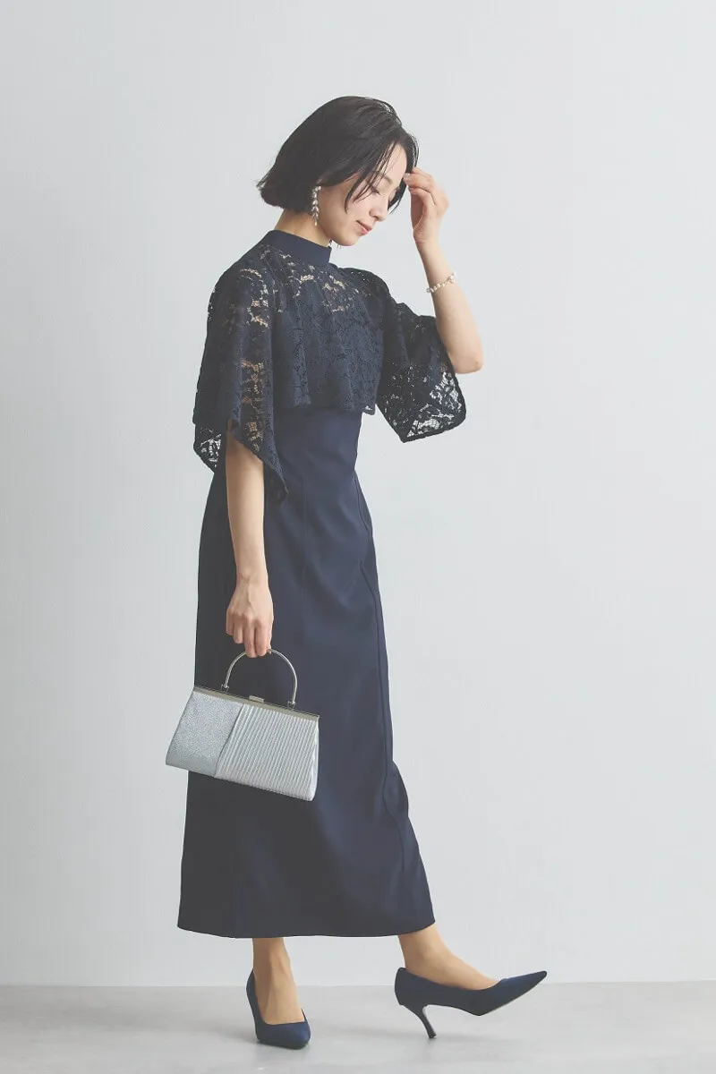 シルバーのグリッタープリーツバッグ