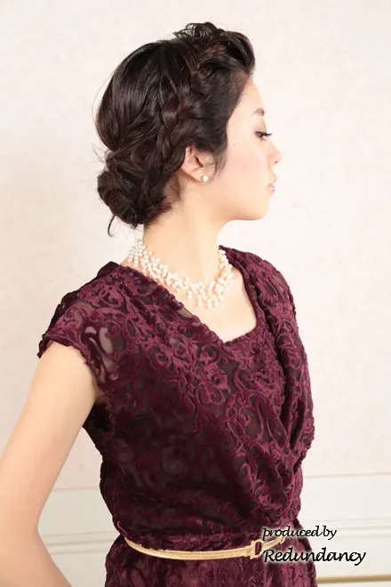 ボルドーのビロード風ミモレ丈ドレス