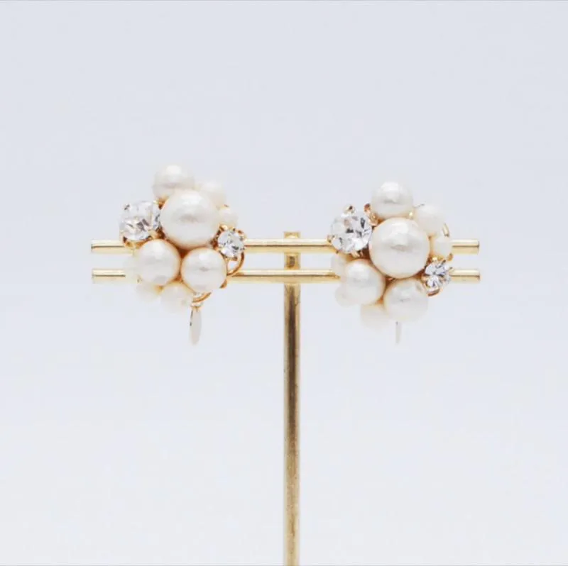 コットンパール×ビジューモチーフのイヤリング