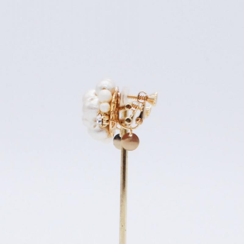 コットンパール×ビジューモチーフのイヤリング