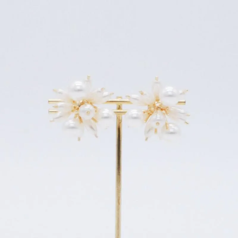 花火パールのイヤリング