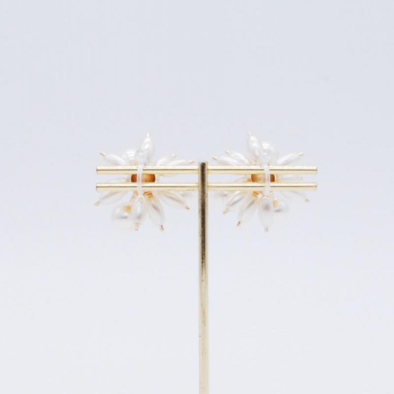 花火パールのイヤリング