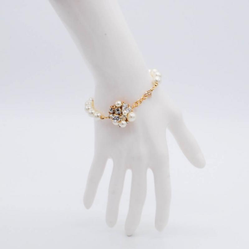 パール×ビジューモチーフのブレスレット
