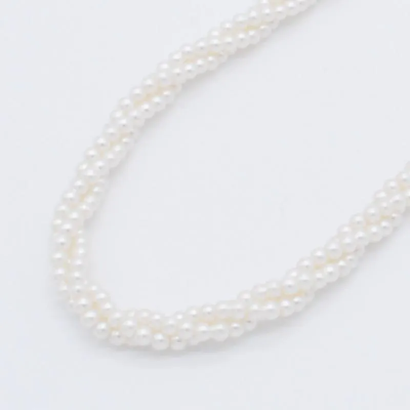 捻りパールのネックレス