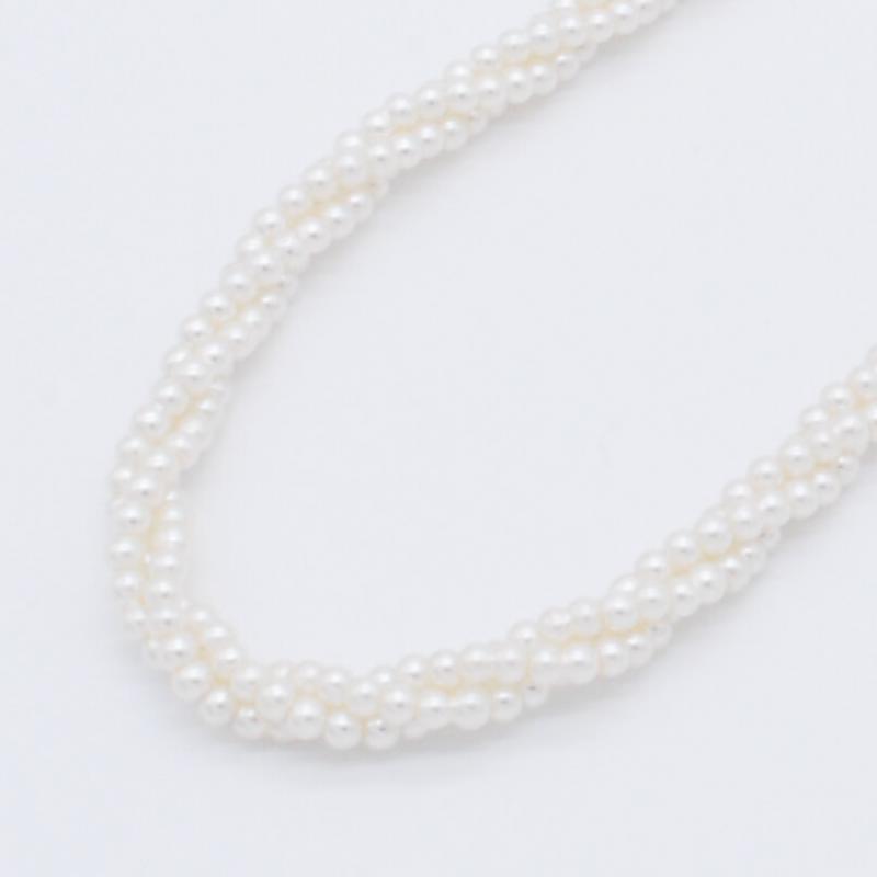 捻りパールのネックレス