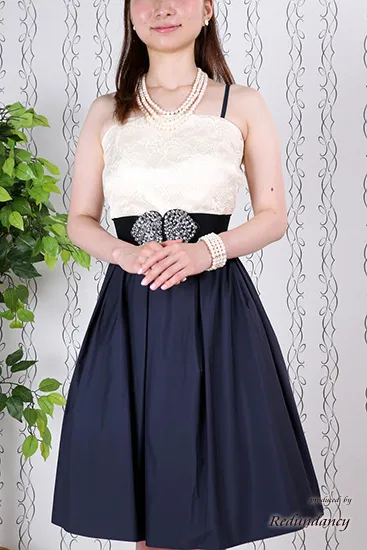 ブラックのシルバーモチーフベルト