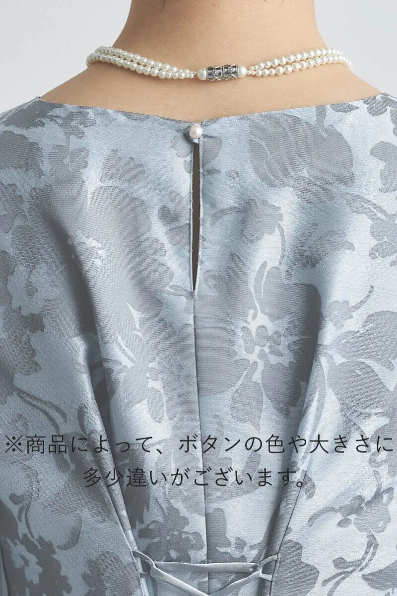 シルバーのシフォンスリーブ花模様ドレス [ 店頭販売価格 42,900円 ]