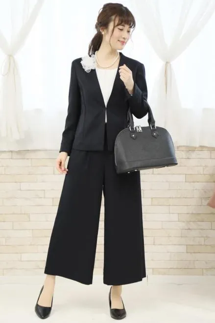 パール付きホワイトコサージュ