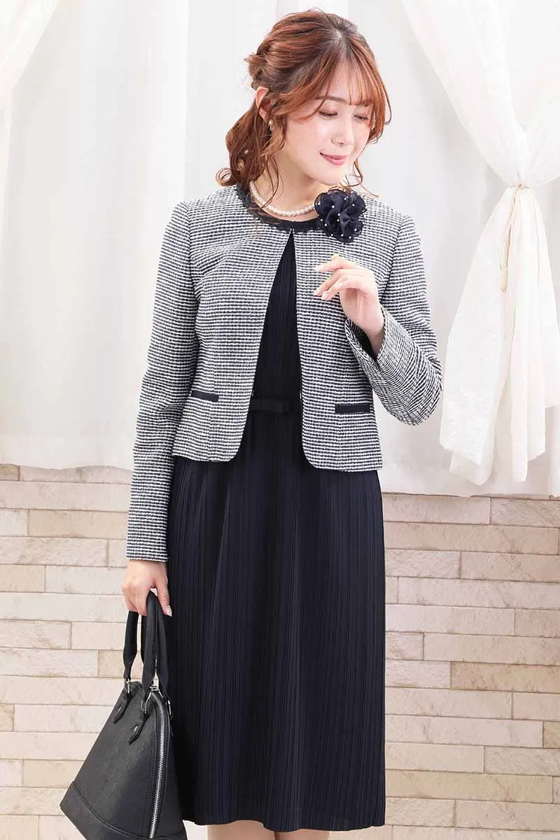 パール付きネイビーコサージュ