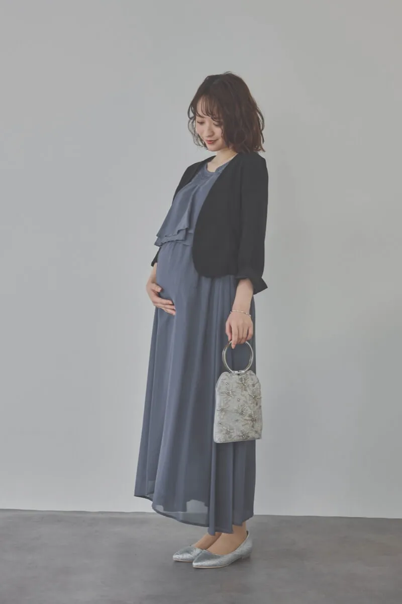 グレイッシュブルーの授乳口付スリットスリーブドレス