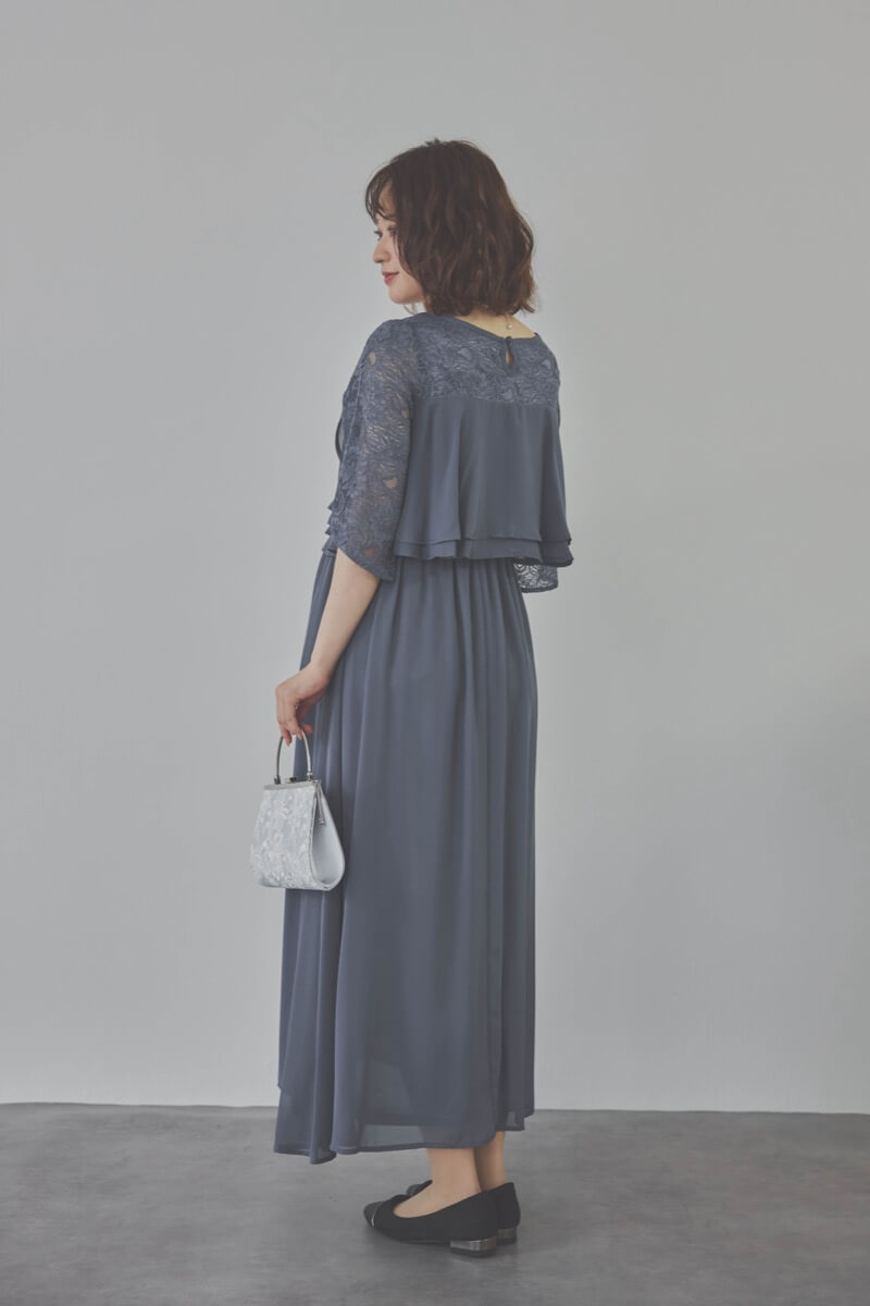 グレイッシュブルーの授乳口付スリットスリーブドレス