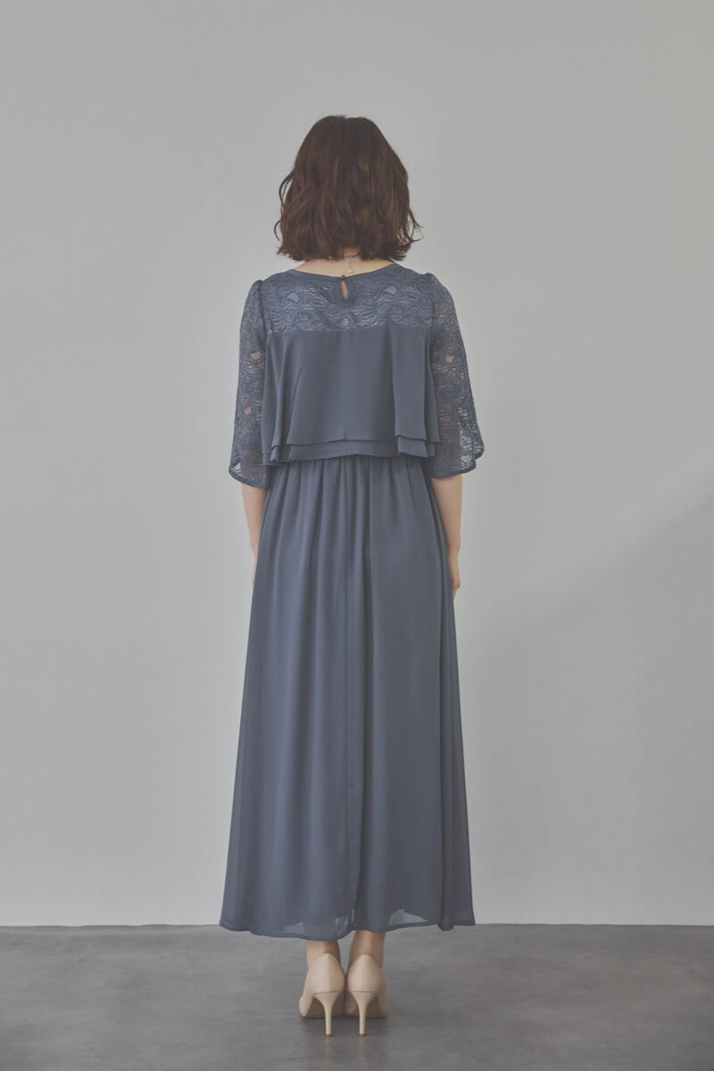 グレイッシュブルーの授乳口付スリットスリーブドレス