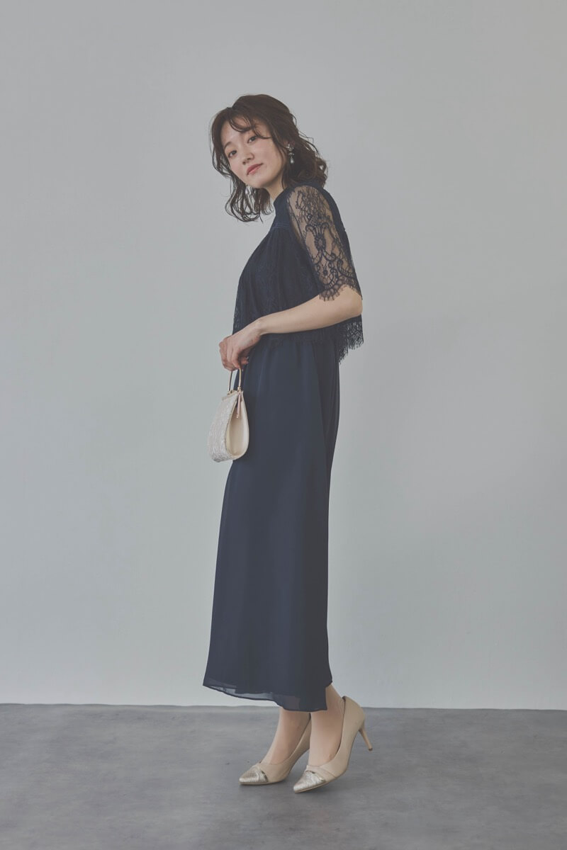 ネイビーの授乳口付ハイネックレースドレス