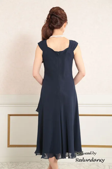 ネイビーのラメシフォンロングドレス