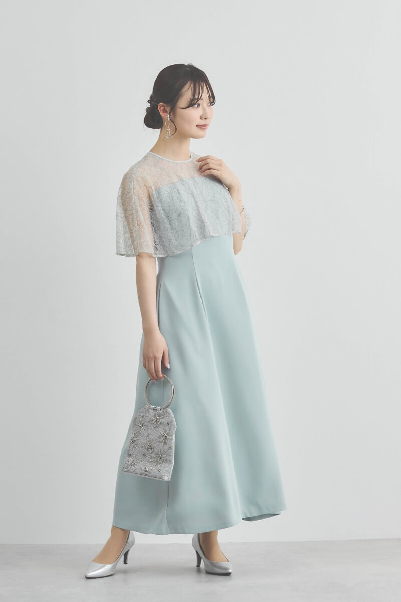 グレーのフラワー刺繍のミニポシェット