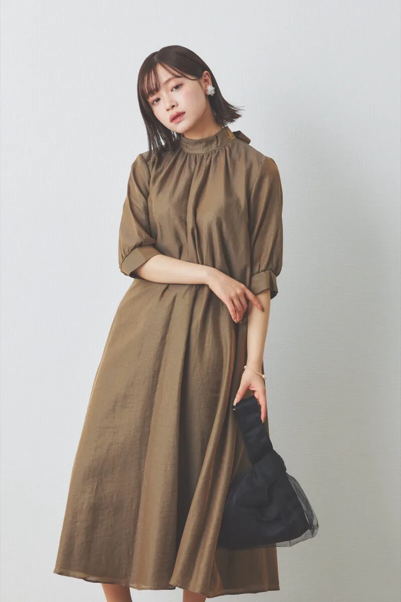 ブラックのチュールハンドバッグ