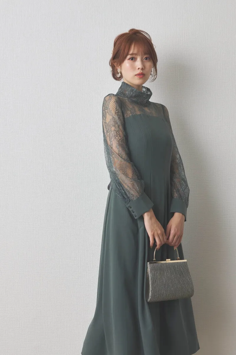 ゴールドのラメプリーツがま口クラッチバッグ