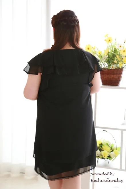 ブラックのラッフルカラーシフォンドレス