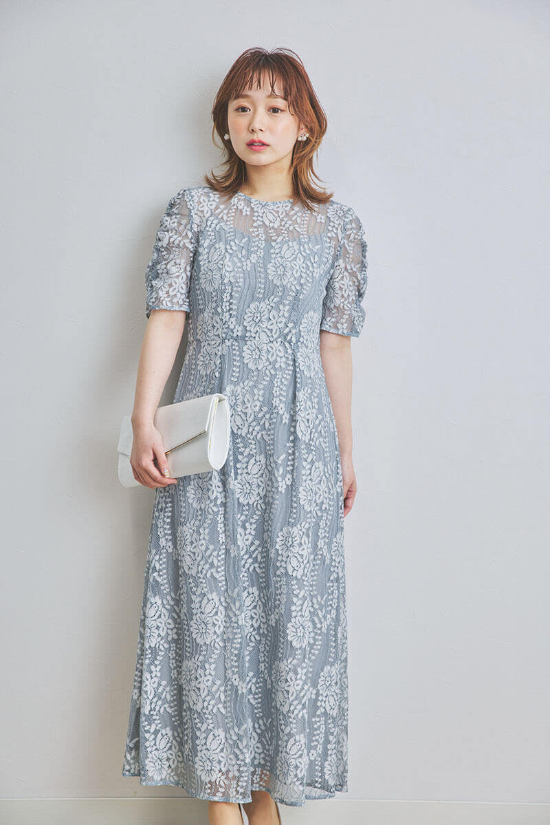 シルバーのラインパールイヤリング