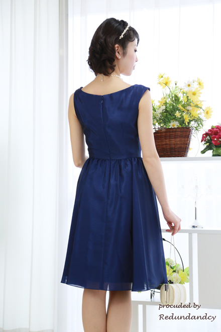 ブルーのドレープネック膝丈Aラインドレス