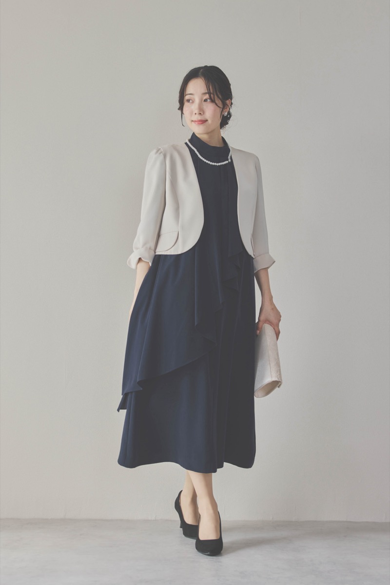 ネイビーのフロントドレープ前開きドレス [ 店頭販売価格 42,900円 ]