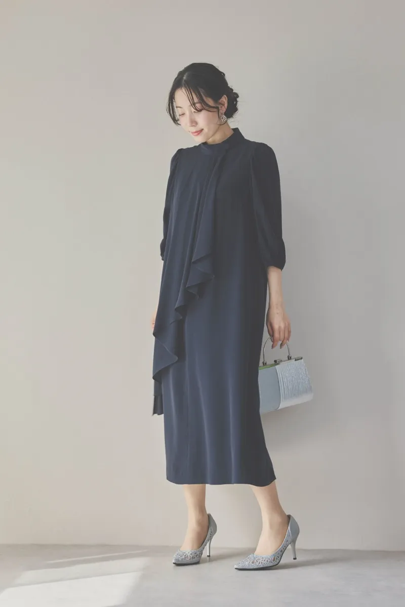 ネイビーのフロントドレープ前開きドレス [ 店頭販売価格 42,900円 ]