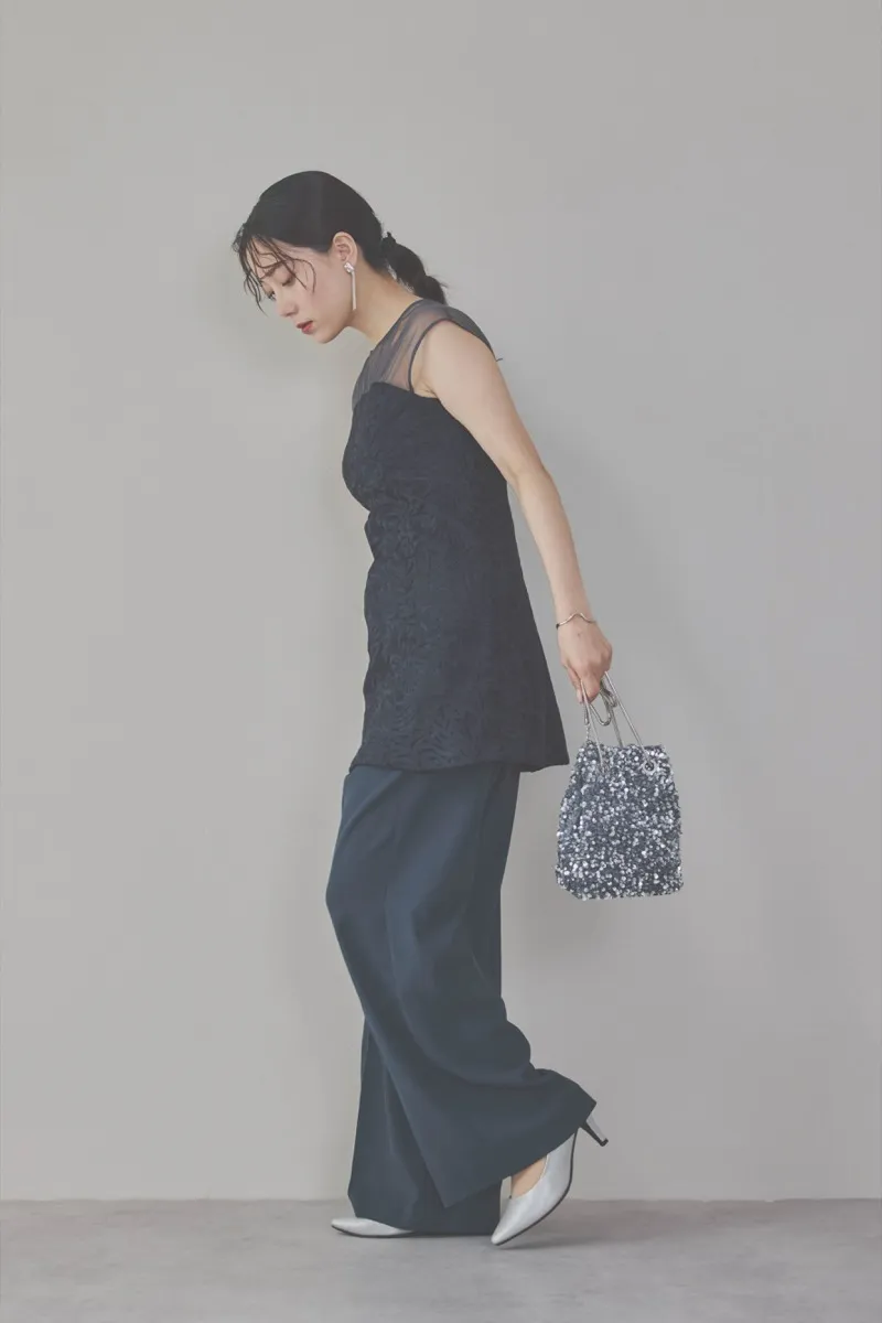 ネイビーのレースビスチェパンツドレス